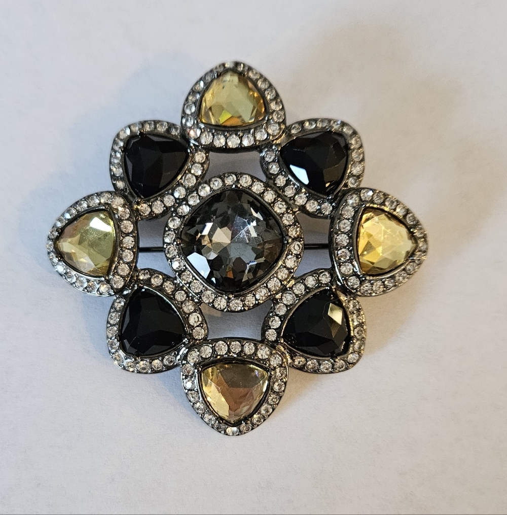Premier Designs Royal Dreams Brooch Pin Rhinestones Acrylic Black Yellow